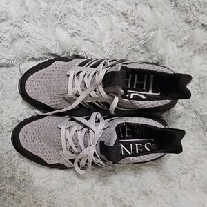 Athletic Sneakers in Gray and Black